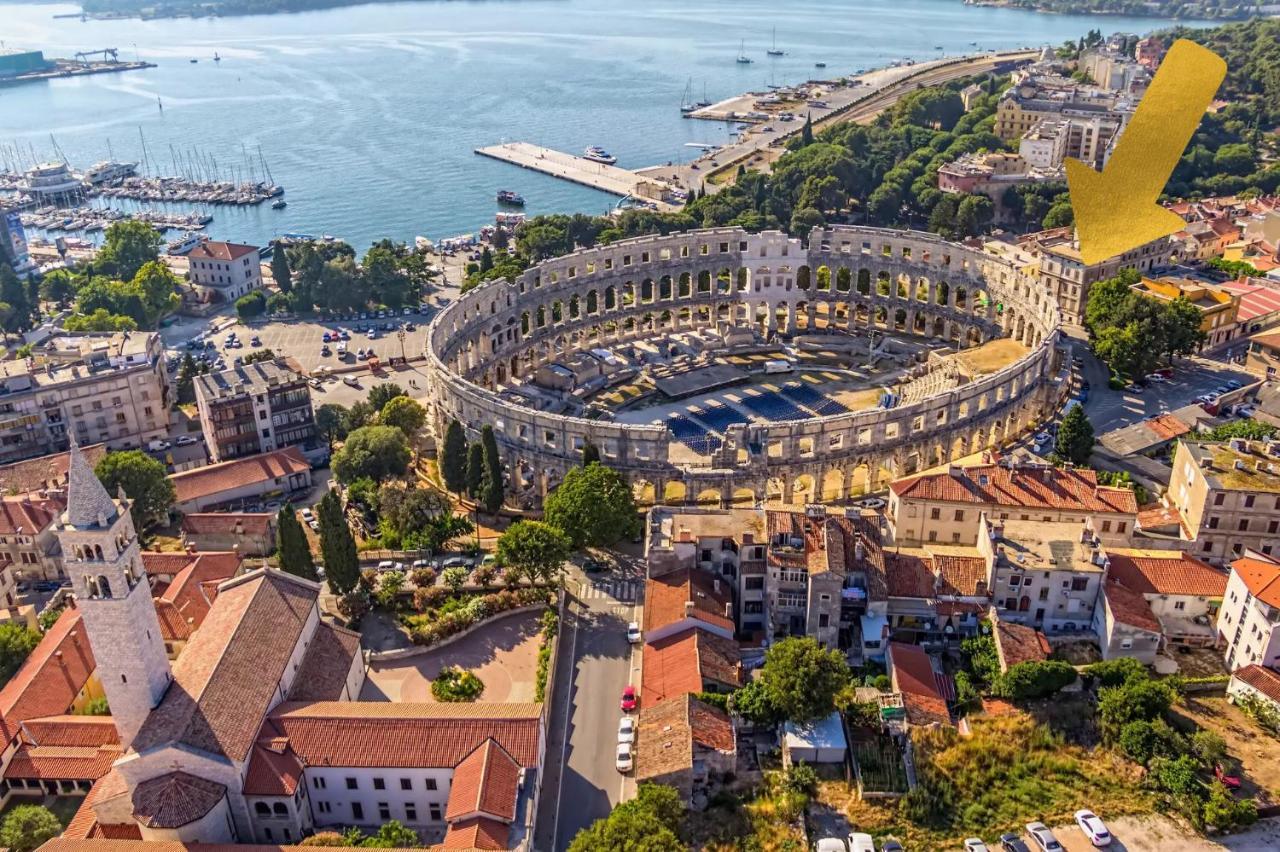 Superb Arena View Apartment Pula Exterior photo
